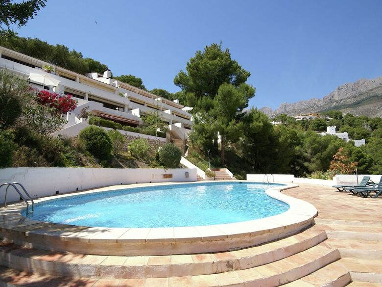 Fantastic Apartment On The Golf Course, Large Terrace And Communal Swimming Pool
