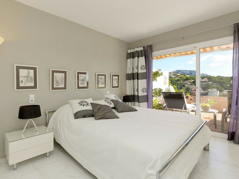 Fantastic Apartment On The Golf Course, Large Terrace And Communal Swimming Pool