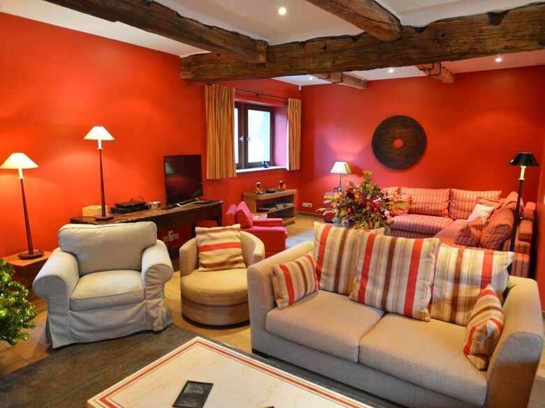 Lovely Holiday Home In Mettet With Garden