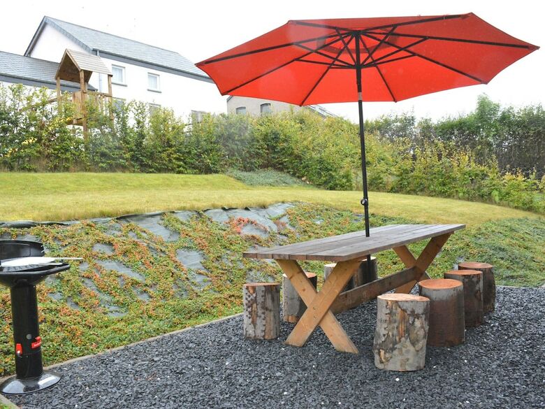 Elegant Child-friendly Villa In Berismenil Near Forest