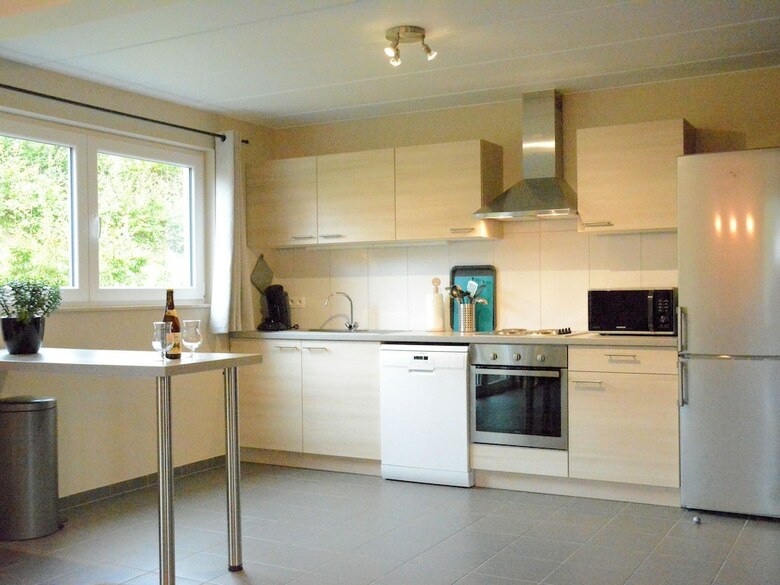 Elegant Child-friendly Villa In Berismenil Near Forest