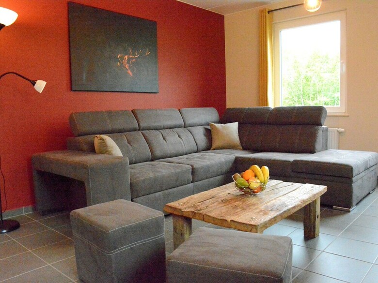Elegant Child-friendly Villa In Berismenil Near Forest