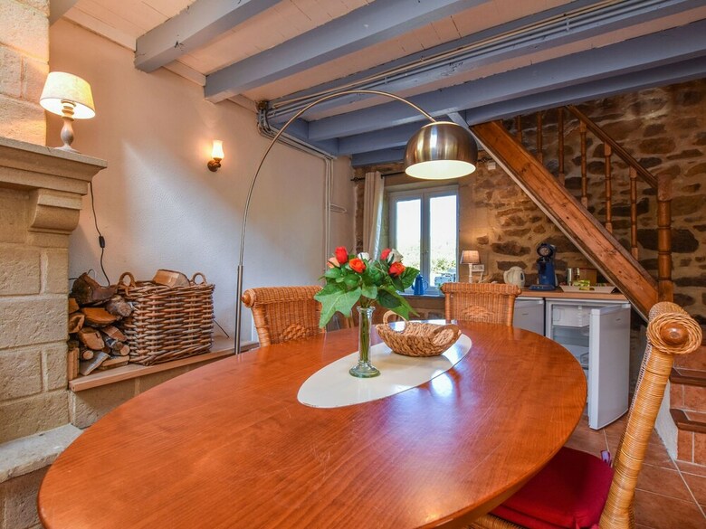 Alluring Holiday Home With Pool, Barbecue, Sun-loungers