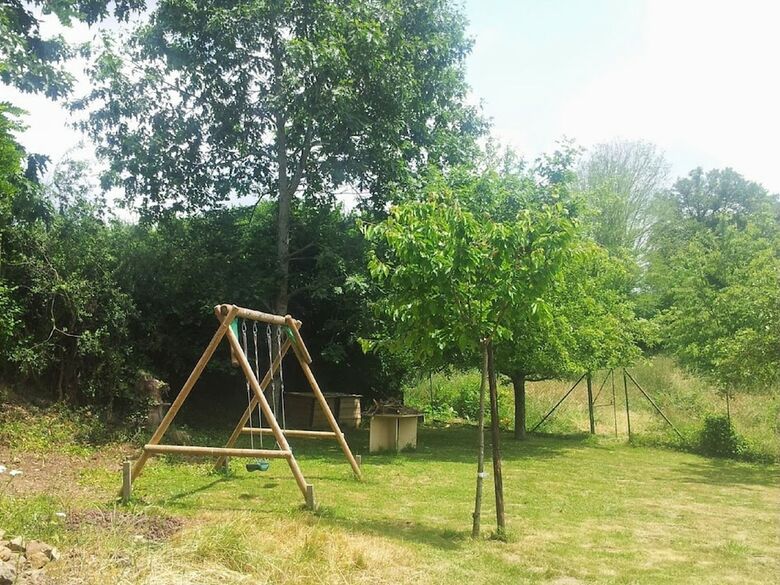 Alluring Holiday Home With Pool, Barbecue, Sun-loungers