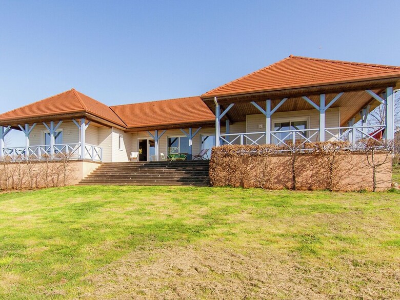 Original Villa With Verandas, Garden, Pool And Beautiful Views