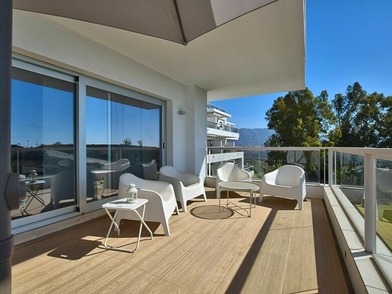 Stylish Apartment In Andalusia With Sea Views