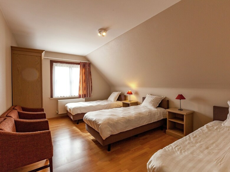 Luxurious Villa In de Panne With Garden
