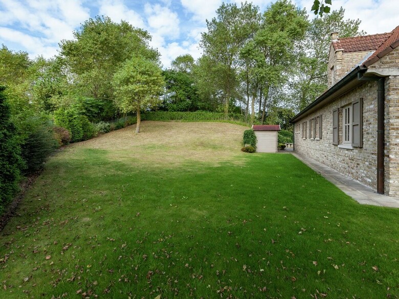 Luxurious Villa In de Panne With Garden
