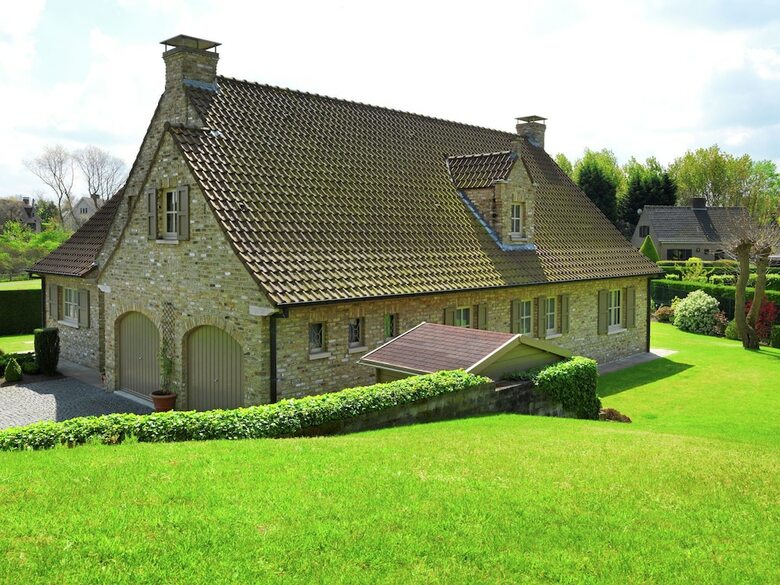 Luxurious Villa In de Panne With Garden