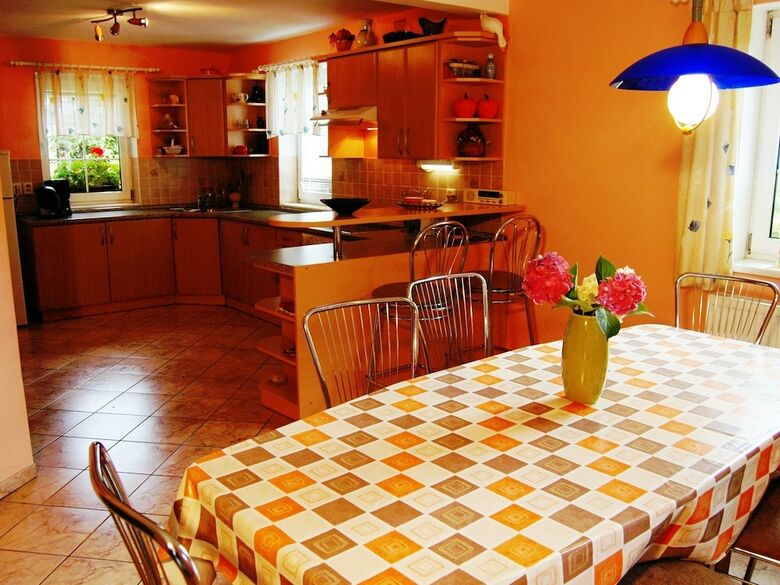 Comfortable Detached House With Large Garden And Open Views