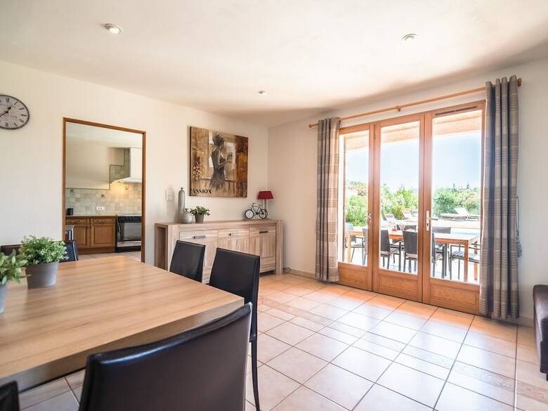 Luxury Villa With Private Swimming Pool In Castelnau-d'aude