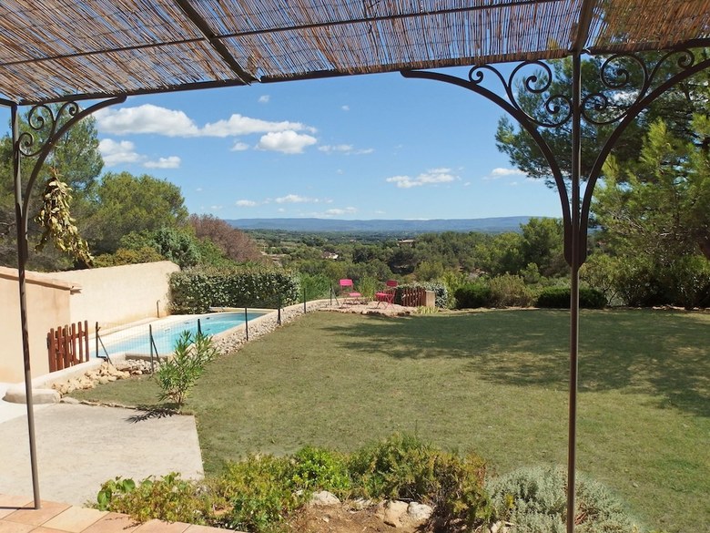 Modern Villa With Heated, Private Swimming Pool Near Mont Ventoux
