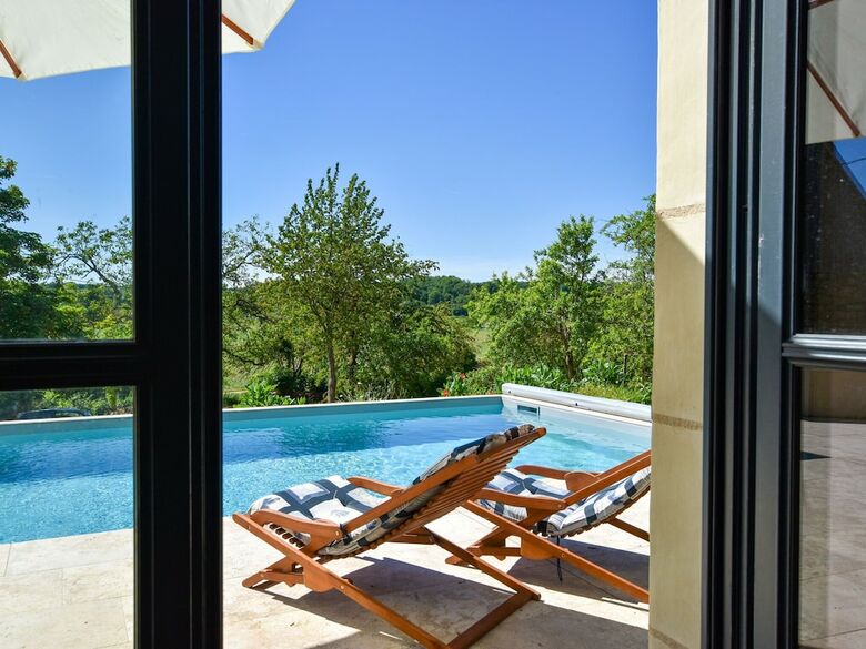 Gorgeous Mansion In Thizay With Private Swimming Pool!