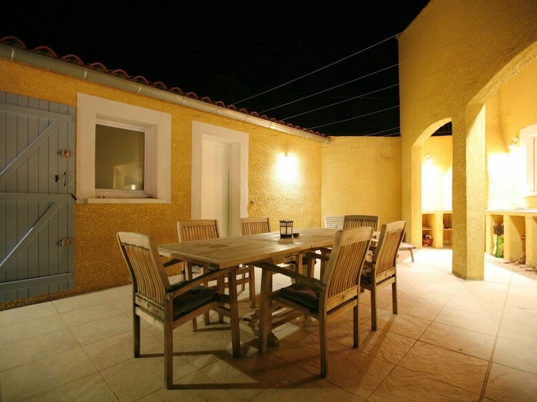 Chic Villa With In Roquebrun Swimming Pool