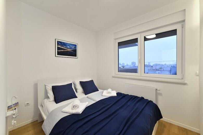Sky View Apartment