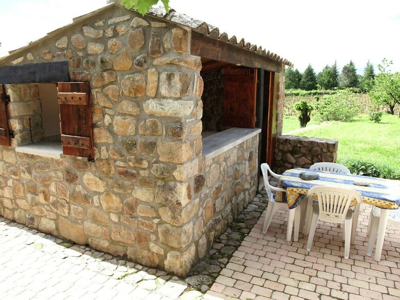 Fascinating Villa In Largenti�re With Garden