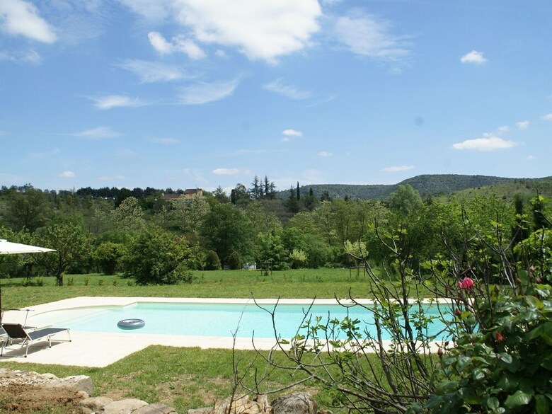 Fascinating Villa In Largenti�re With Garden