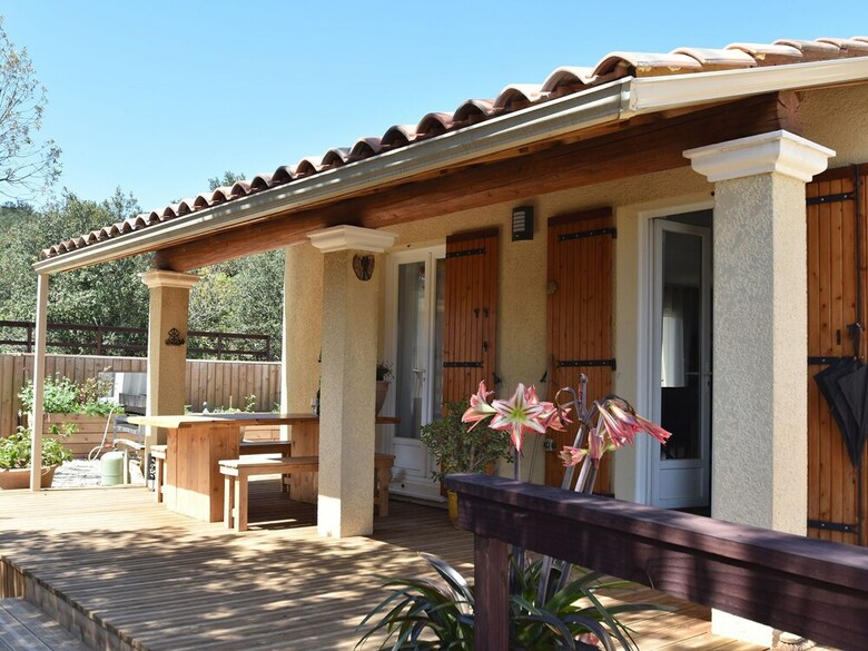Quaint Villa In Saint-andr�-de-roquepertuis With Pool