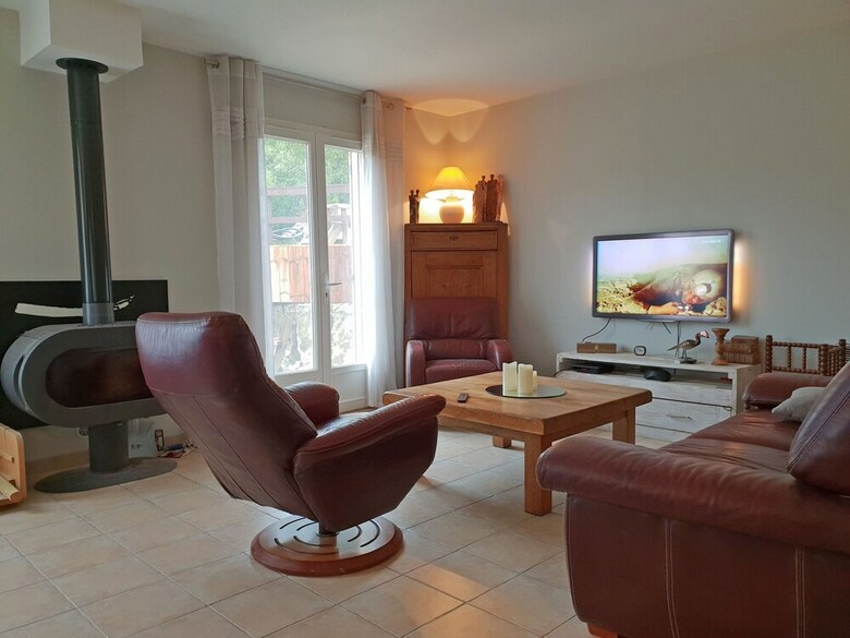 Quaint Villa In Saint-andr�-de-roquepertuis With Pool