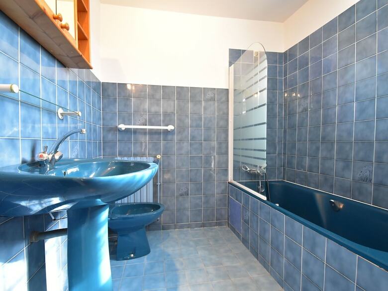 Modern Holiday Home In Besse With Private Pool