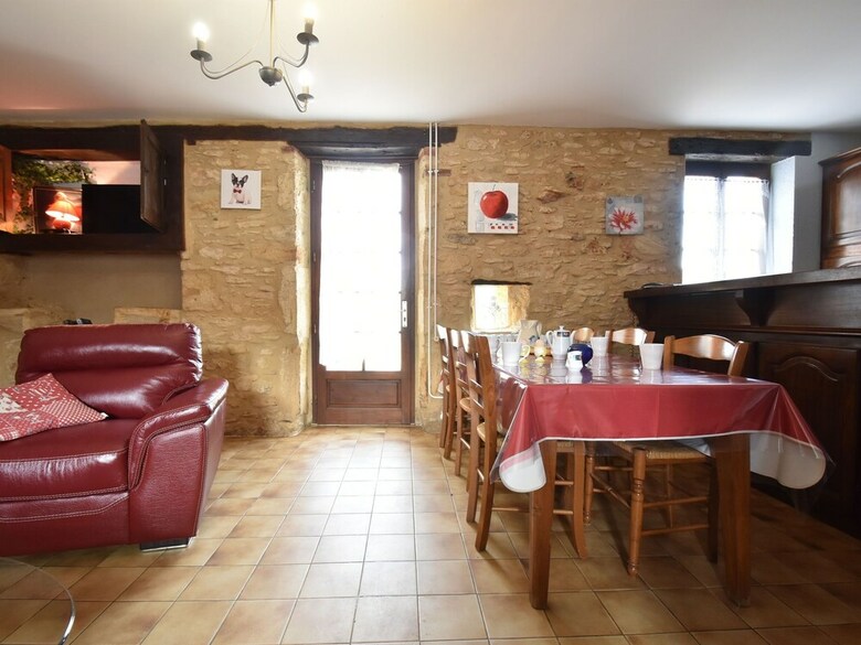 Modern Holiday Home In Besse With Private Pool