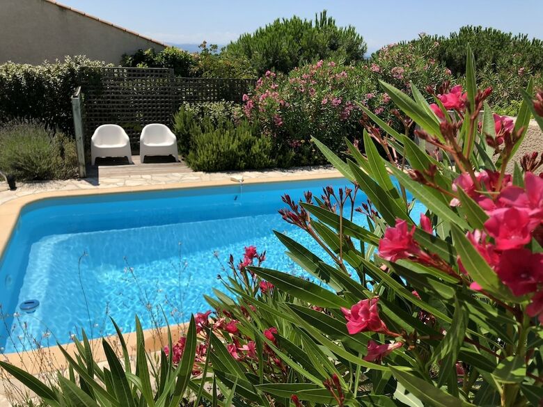 Cozy Villa In Caunes-minervois With Swimming Pool