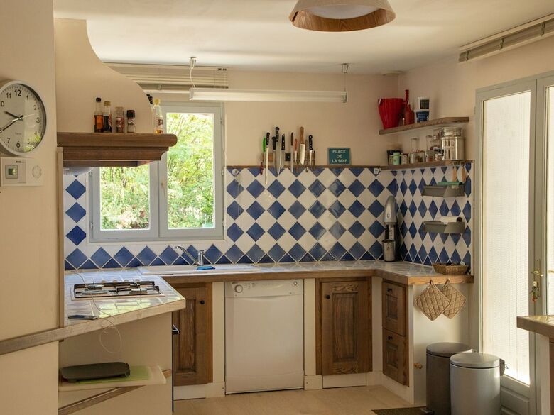 Lively Villa In Les Salelles With Private Swimmiing Pool