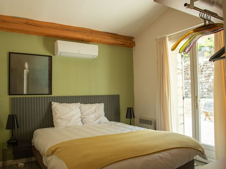 Lively Villa In Les Salelles With Private Swimmiing Pool