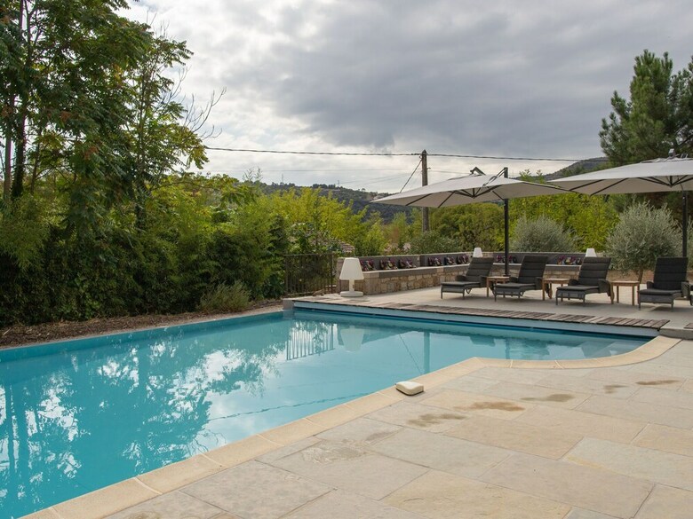 Lively Villa In Les Salelles With Private Swimmiing Pool