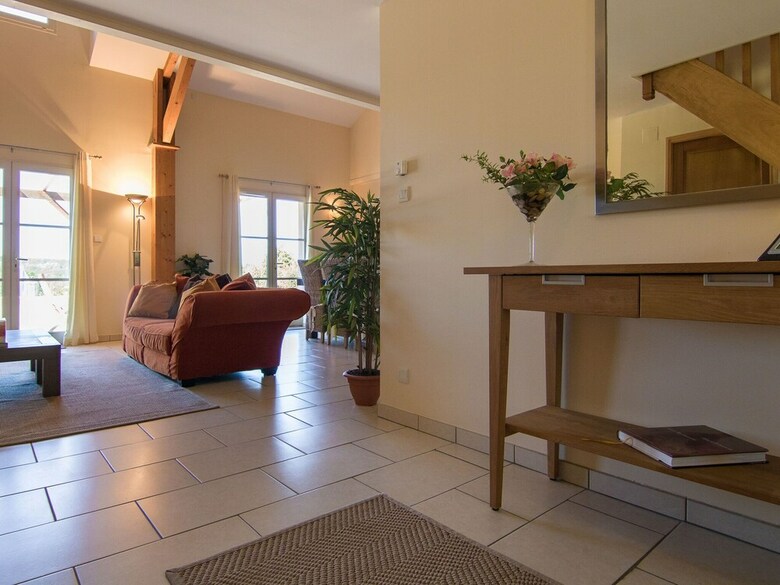 Luxury Villa With Heated Pool Overlooking A Challenging 18-hole Golf Course