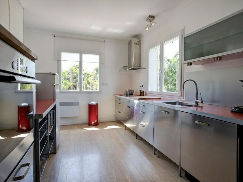 Luscious Villa In Castelnau-d'aude With Swimming Pool
