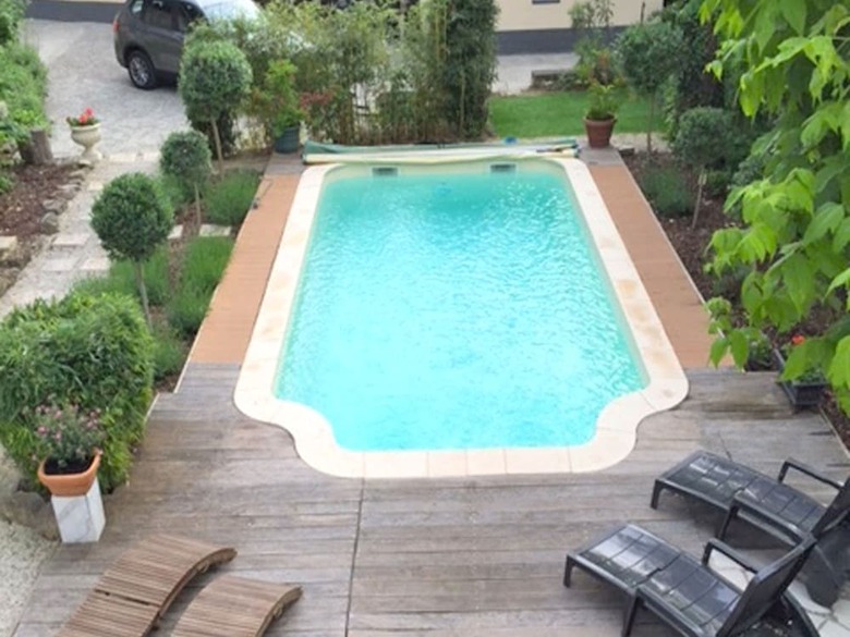 Serene Holiday Home In Carpentras With Private Swimming Pool
