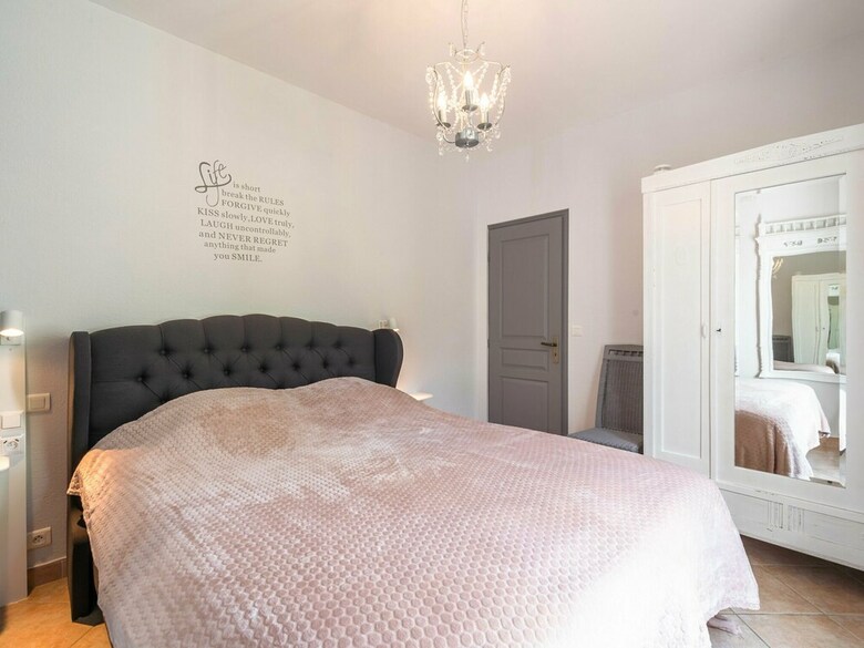Detached Villa In Beautiful Carcassonne
