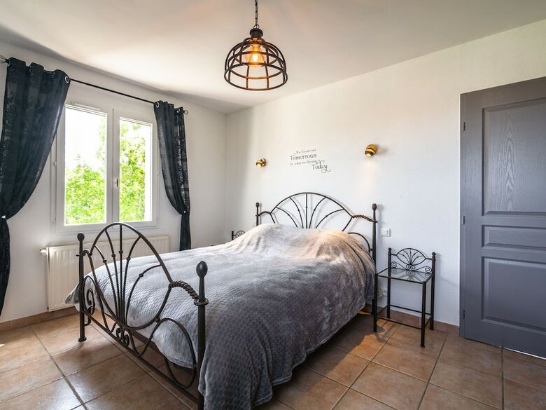 Detached Villa In Beautiful Carcassonne