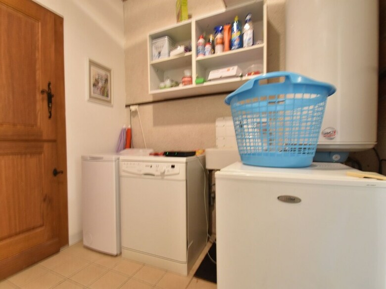 Quaint Bungalow In Pinsac With Swimming Pool