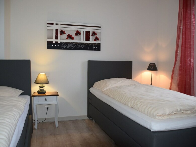 Cozy Holiday Home In Montaigu-de-quercy With Swimming Pool