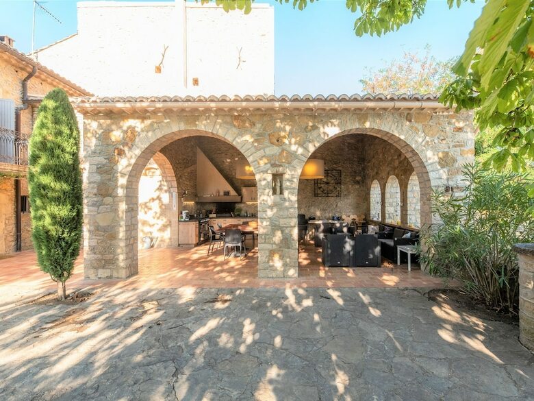 Holiday Home In Saint-marcel-de-careiret With Heated Pool