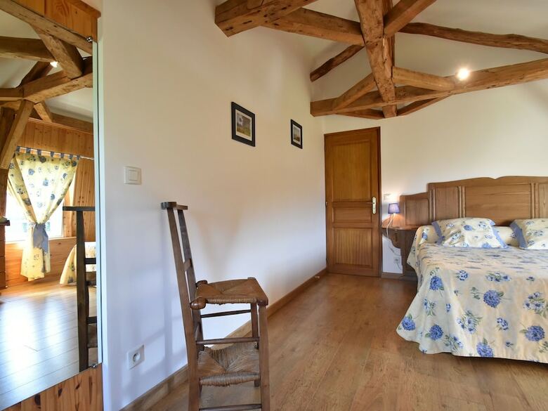 Cozy Holiday Home In Coux-et-bigaroque With A Private Pool