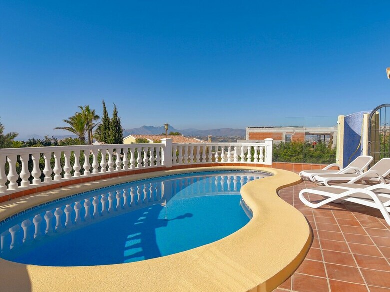 Lush Villa With Swimming Pool In Benitachell