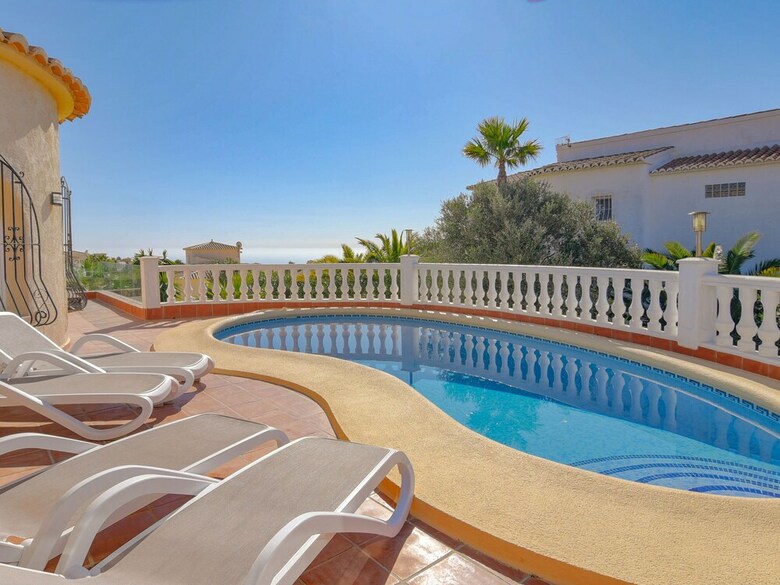 Lush Villa With Swimming Pool In Benitachell