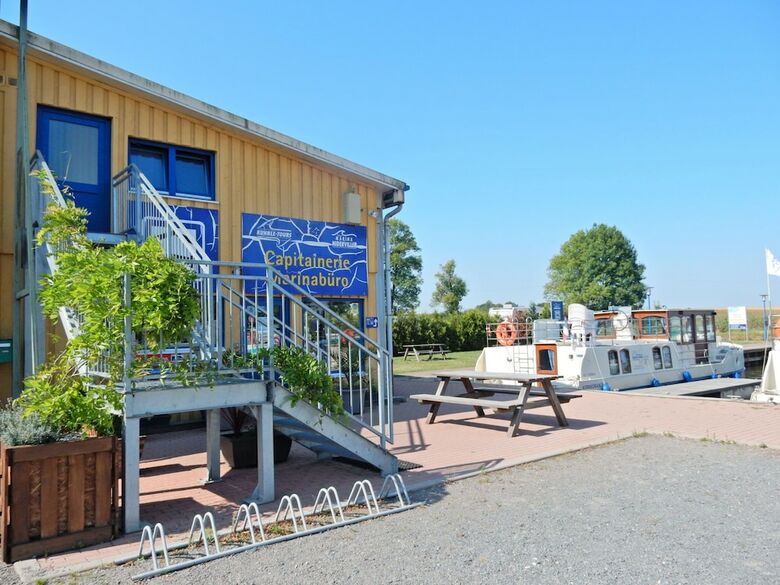 Elegant Holiday Home In Niderviller Near Forest