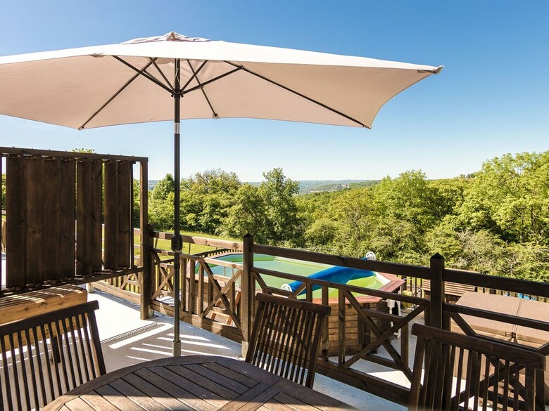 Luxurious Cottage In Mayrac With Private Pool