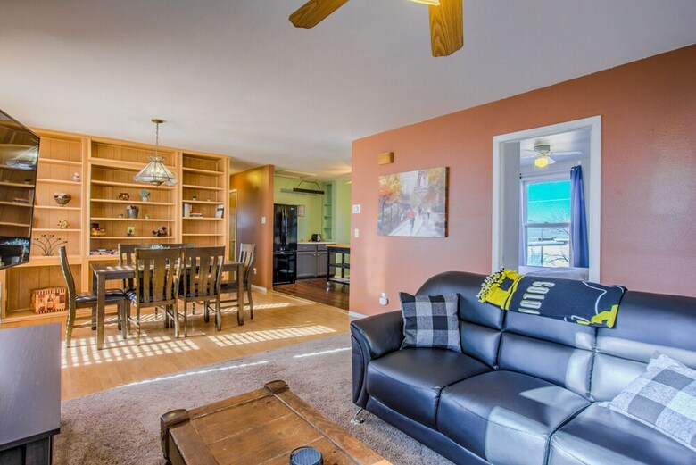 3br Mtn Viewsdowntownnext To Lake, Parks, More