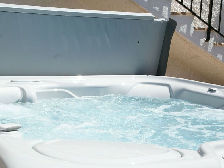 Lavish Villa In Saint-paul-en-for�t With Sauna & Jacuzzi
