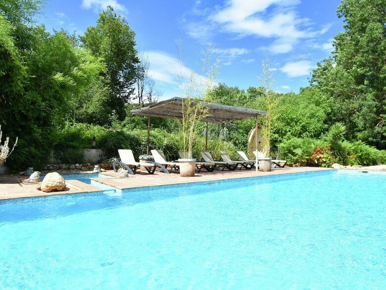 Gorgeous Villa In Les Mages With Jacuzzi