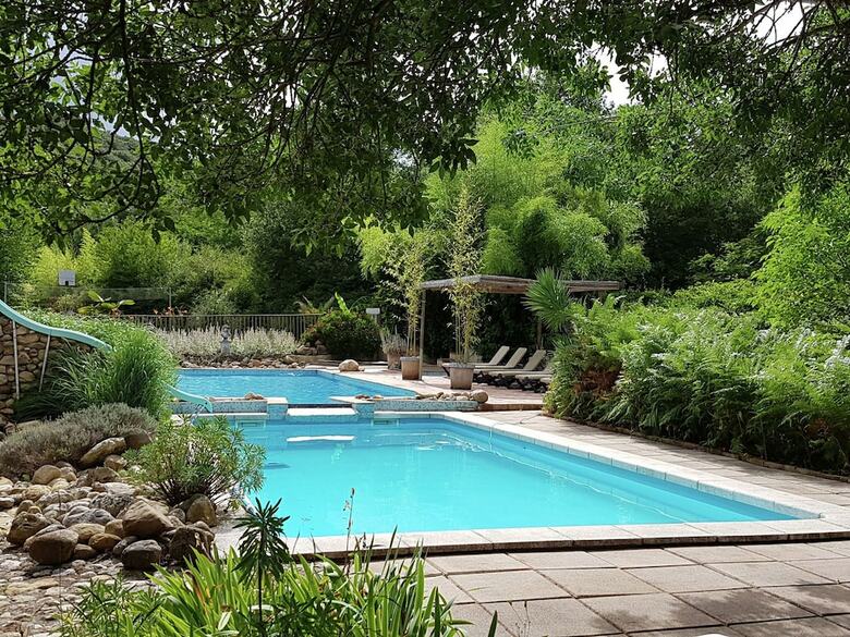Gorgeous Villa In Les Mages With Jacuzzi