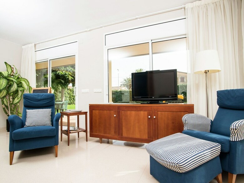 Modern Villa In Les Corts With Pool