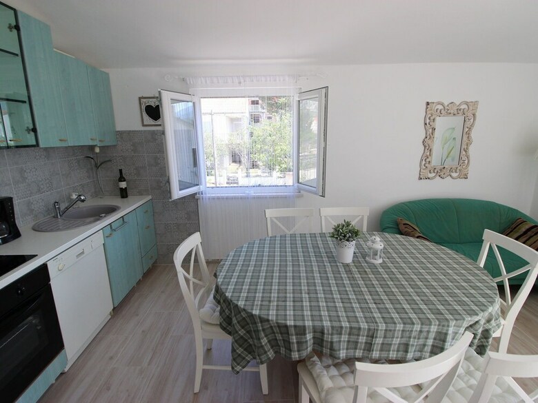 New Spacious Apartment Direct On The Beach, Nice Terrace With Great Sea View