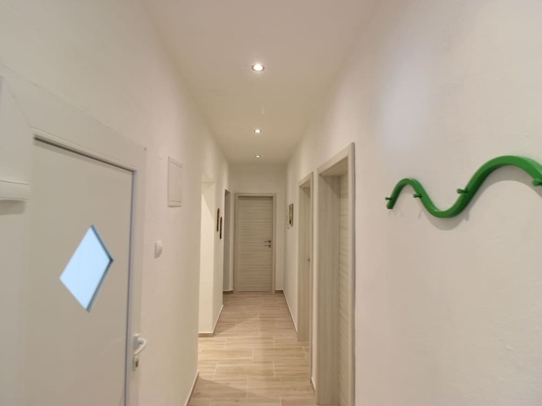 New Spacious Apartment Direct On The Beach, Nice Terrace With Great Sea View