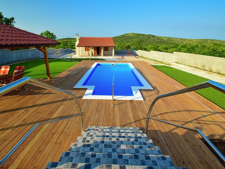 Modern Luxury Villa With Private Pool 12 Km From The Beach And Lively Vodice